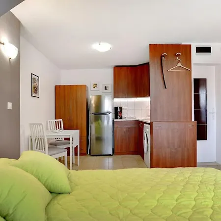Cozy Small In A Quiet Area Apartment